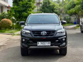 Fortuner VRZ TRD 2019 DP 10JT!!
