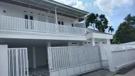 rumah di jual 2 lantai ( nego )
