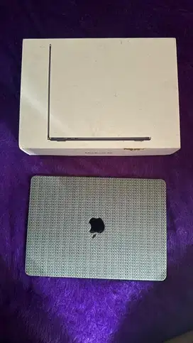 Macbook Air M2 8/256gb