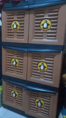 Lemari 3 susun barang masih oke bagus mulus