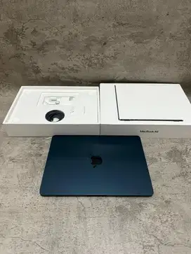 Macbook air m2 8/256 13 inch