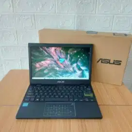 asus E410MAO FHD457 4/512gb