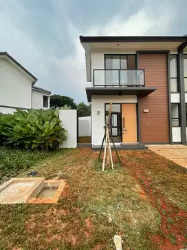 DISEWAKAN RUMAH LIPPO CENDANA PEAK