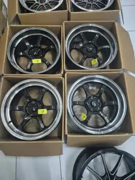 Velg Baru Advan RG2 R18 pcd 5×114.3 lebar 9,5 et25..4pcs