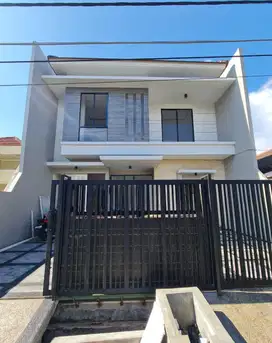 DIJUAL RUMAH BARU GRES DI MANYAR KERTOADI DEKAT DHARMAHUSADA,KERTAJAYA