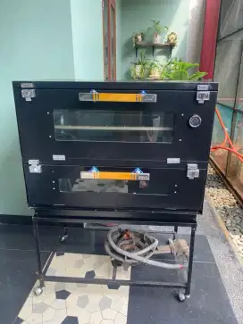 Oven kue 2 tingkat