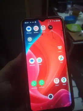 Realme c21y   4/64 spek game T610 batre  5000 mah mines lcd retak sa