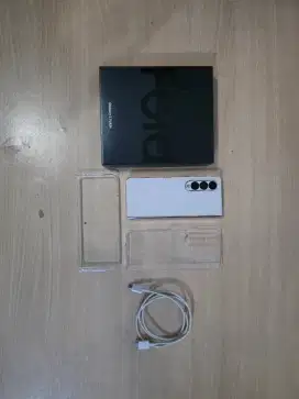 Samsung zfold 4 512gb