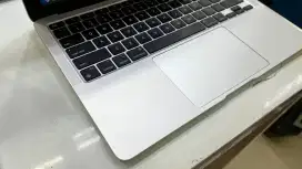Apple Macbook Air M1, silver boleh tuker tambah