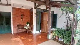 DIJUAL CEPAT, Lokasi strategis, dekat Mal Cinere, kompleks perumahan ,