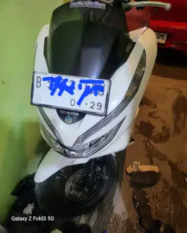 jual pcx 2018 pemakaian 2019 masih mulus terawat,oli rutin