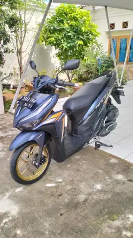 Bissmillah dijual motor Honda Vario 125 SE 2022