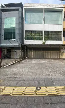 Ruko dekat mrt cipete Cocok Buat resti,klinik dan caffe di fatmawati