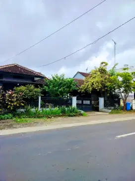 Jual Rumah Strategis Jalan Glagah Licin Ijen
