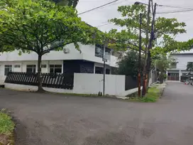 Rumah Turangga :Luas,Terawat,Siap Huni, Untuk Kantor-Konveksi