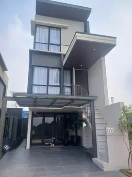Rumah 3 lantai Lippo Cikarang Tree Top Livin