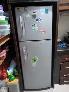 KULKAS GLACIO/KULKAS 2 PINTU