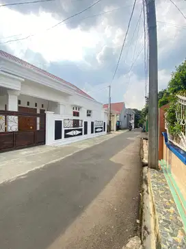 Dijual Rumah pinggir jalan kampung rangkapan jaya pancoran mas