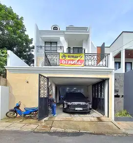 Rumah 3 Lantai Plus Private Pool Di Jagakarsa