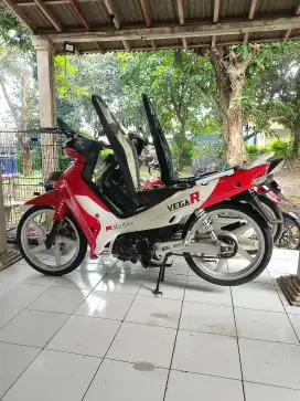 Yamaha Vega R tahun 2005