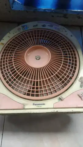 box fan panasonic F-ER 303 pecah casing karena jatuh dr meja
