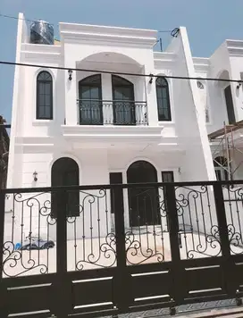 Rumah MEWAH MURAH American Classic Desain di Pasirsalam dijual