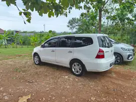 Nissan Livina 2012 Bensin