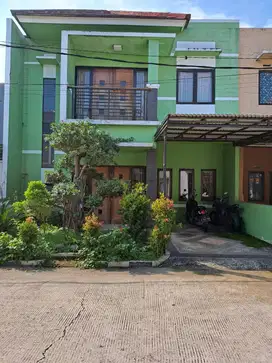 DI JUAL BURUH CEPAT RUMAH BAGUS 2 LANTAI DI CIPADUNG DEKAT UIN