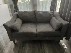 Sofa Ruang Tamu Warna Abu Misty by Fabelio