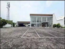 Disewakan Tanah dan Bangunan Gedung Showroow Wiyung Menganti Surabaya