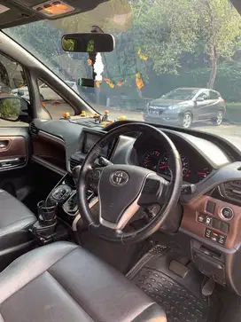 Toyota Voxy 2021 Bensin