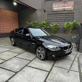 BMW F10 523i Executive Sunroof 2012 Istimewa