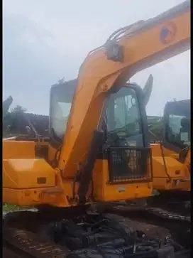 DIJUAL BEGO EXCAVATOR TATSUO JP-80 UNIT BANYAK HARGA BS NEGO!!