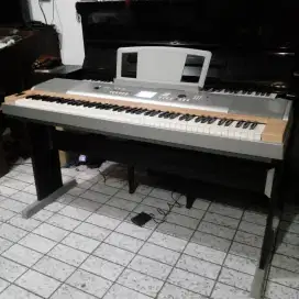 Yamaha Digital Piano dgx-620 Port Grand Piano.
