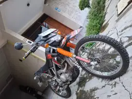 Kawasaki KLX 150S stylist 2010