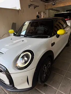 Mini Cooper EV (2023)