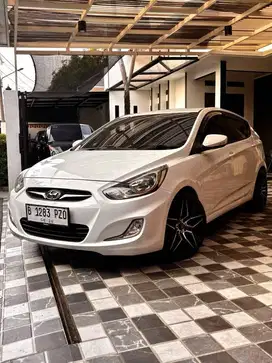 Hyundai Grand Avega GL AT Matic 2013 Tangan Pertama dari Baru