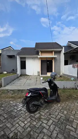 Rumah di bumi indah pasar kemis