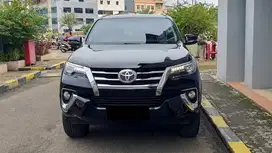 [ ODO ANTIK 9RB ] Toyota Fortuner 2.7 SRZ Bensin AT Hitam 2018/2019