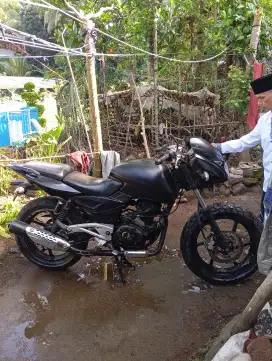 Bajaj pulsar 180