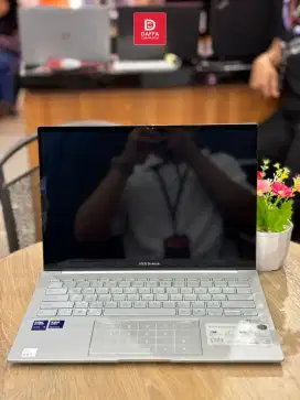 ASUS ZENBOOK ULTRA 5 225H TOUCHSCREEN