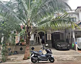 Dijual Rumah di Puri Sriwedari Cibubur