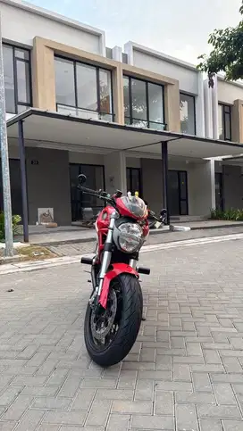 Ducati Monster 795 Corse LOW KM