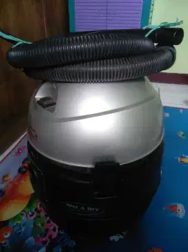 Vacum cleaner bekas