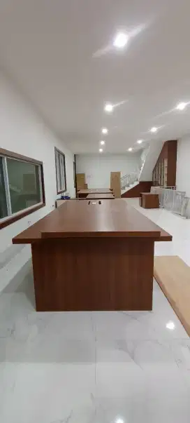 Jasa Pembuatan Lemari Dan Meja kantor Furniture