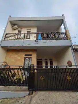 Rumah Grogol Depok 2 lantai masuk mobil (gang buntu)