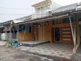 DIJUAL RUMAH 2 LANTAI MURAH!! Akses Mudah, Free Kitchenset & AC 2Unit