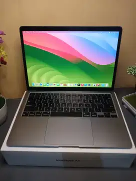 macbook air m1 13inch 8/256 ibox second