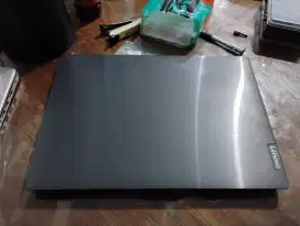 Lenovo V14 ADA amd 3020e