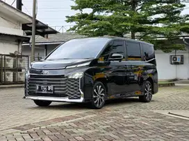 TDP 9jt !! Toyota Voxy 2022 Bensin